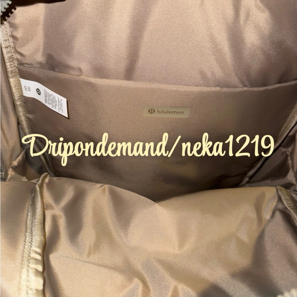 Lululemon Everywhere Backpack 22L- Warm Ash Grey/Sheer Oak - Picture 5 of 10